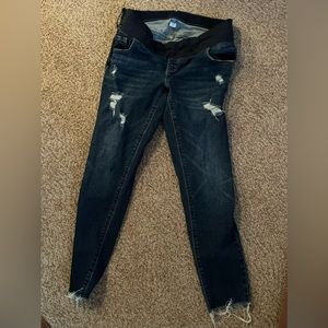 Old Navy Rockstar super skinny maternity jeans